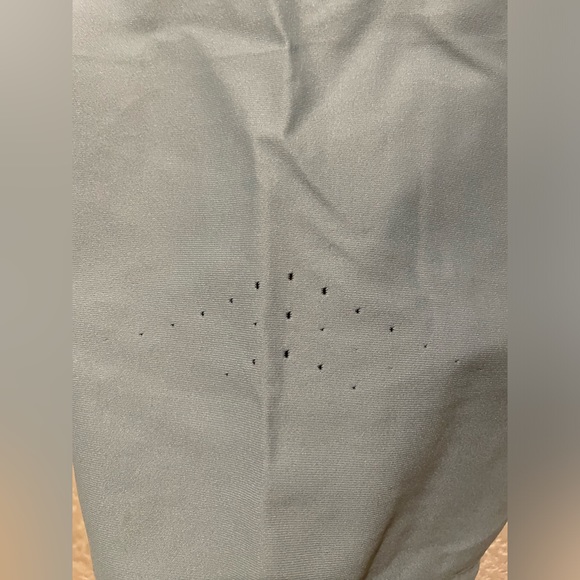 NWT Lululemon Zoned In Tank in Blue Cast, Ventilated Size 4 - Picture 10 of 10